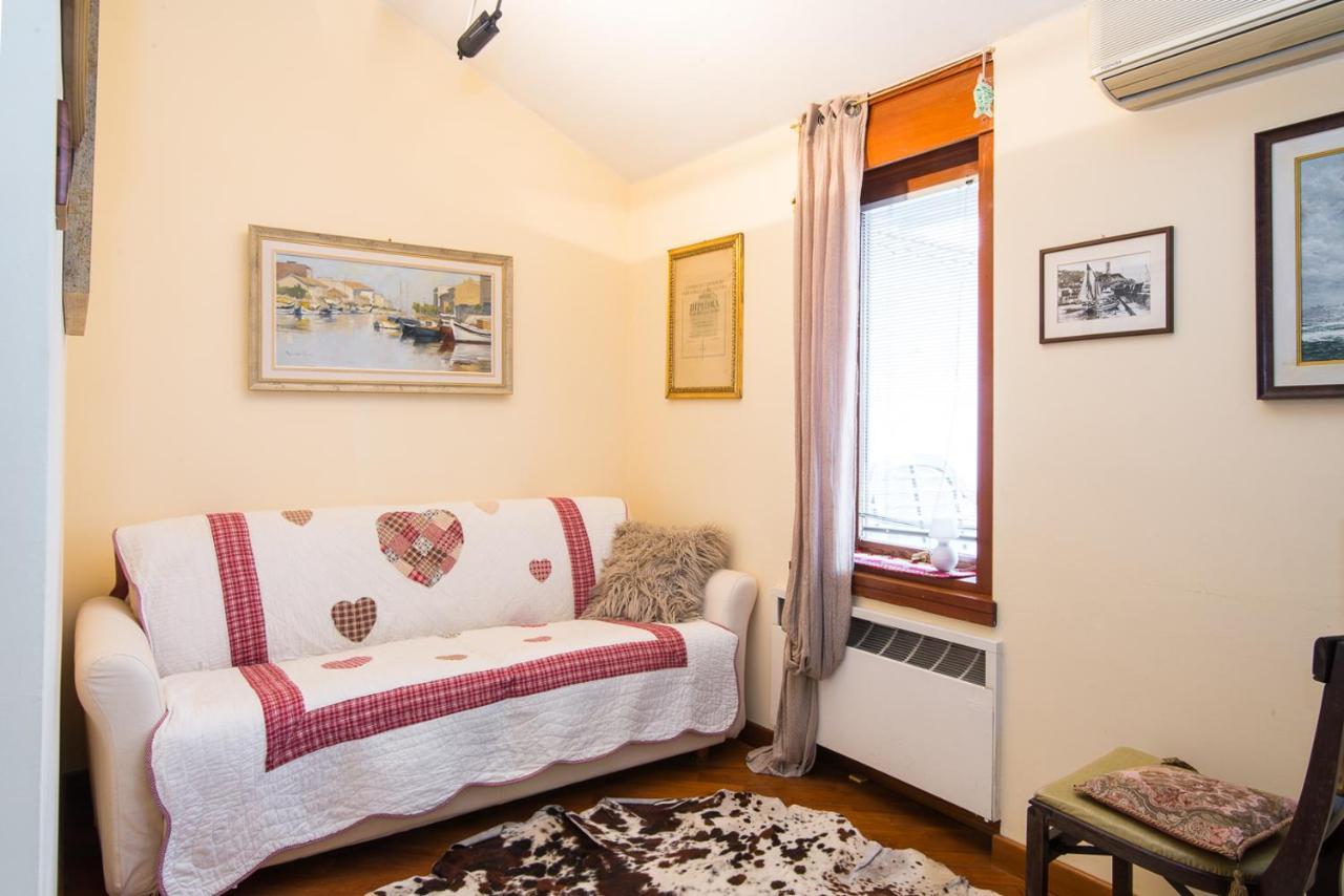 La Mansarda Delle Meraviglie B&B Superior Trieste Luaran gambar