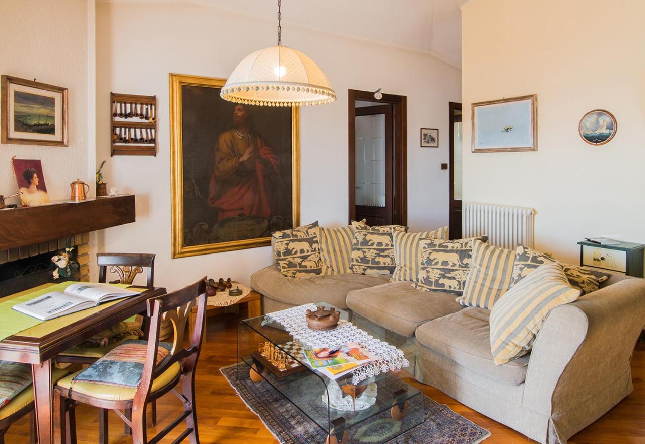 La Mansarda Delle Meraviglie B&B Superior Trieste Luaran gambar