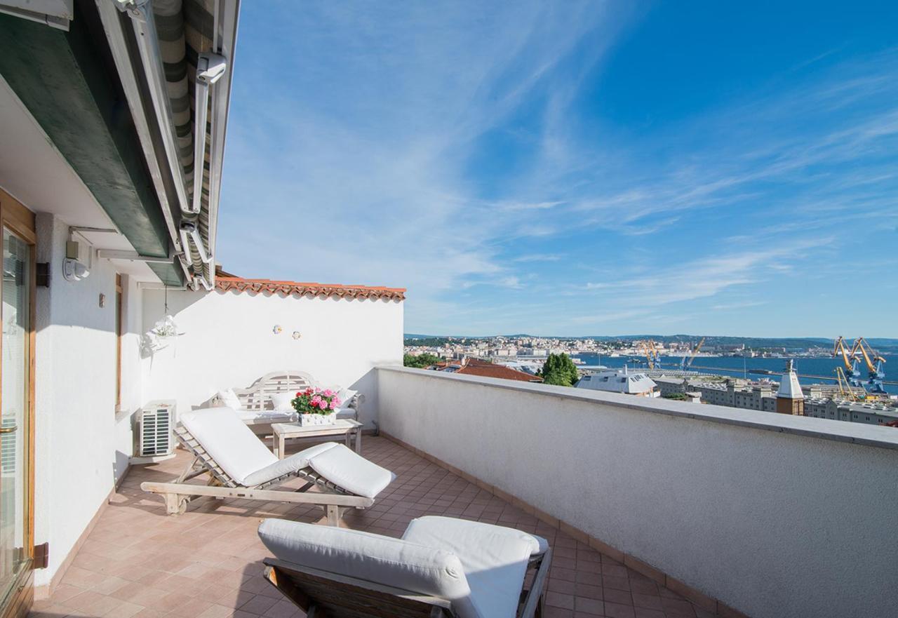 La Mansarda Delle Meraviglie B&B Superior Trieste Luaran gambar