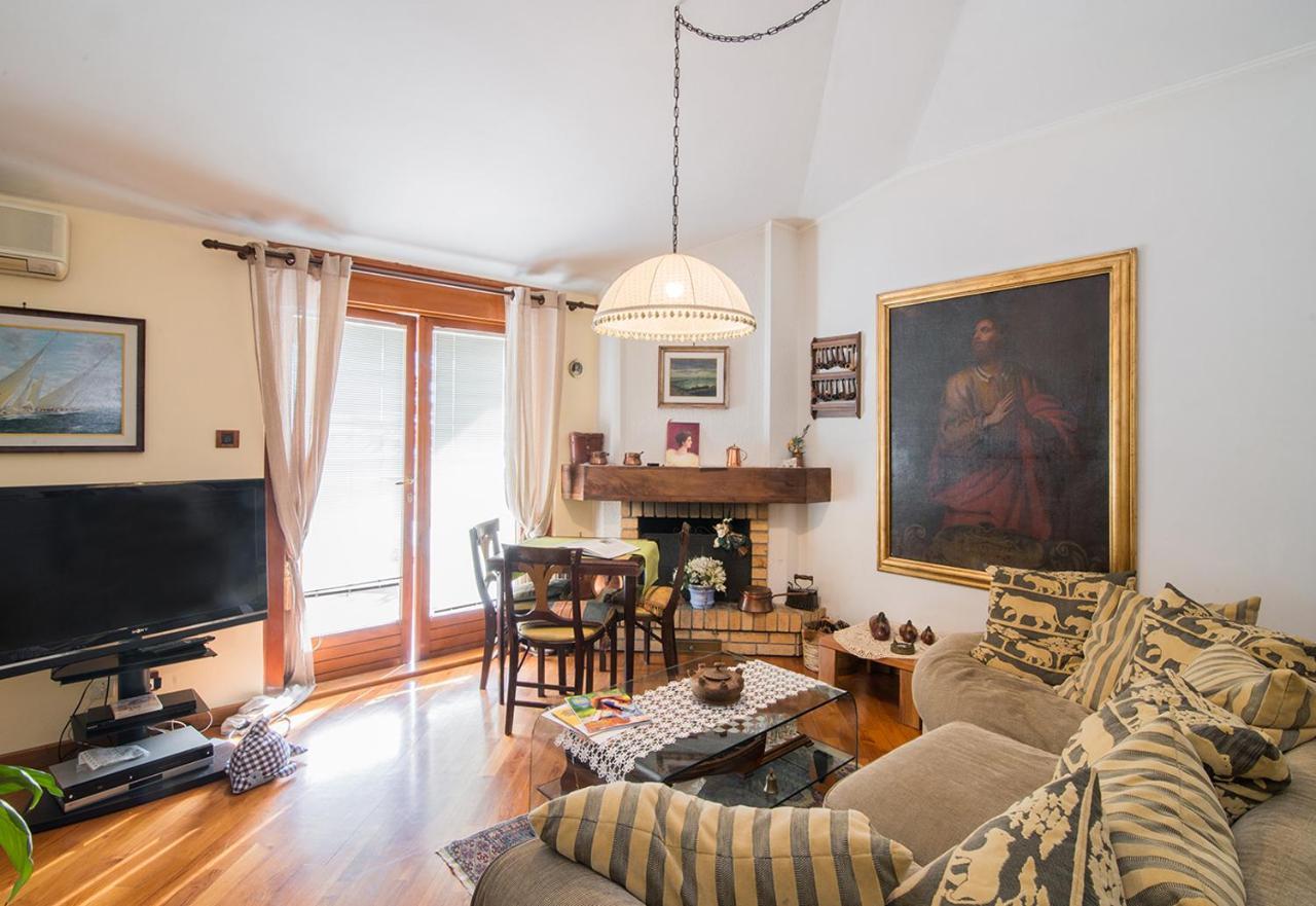 La Mansarda Delle Meraviglie B&B Superior Trieste Luaran gambar