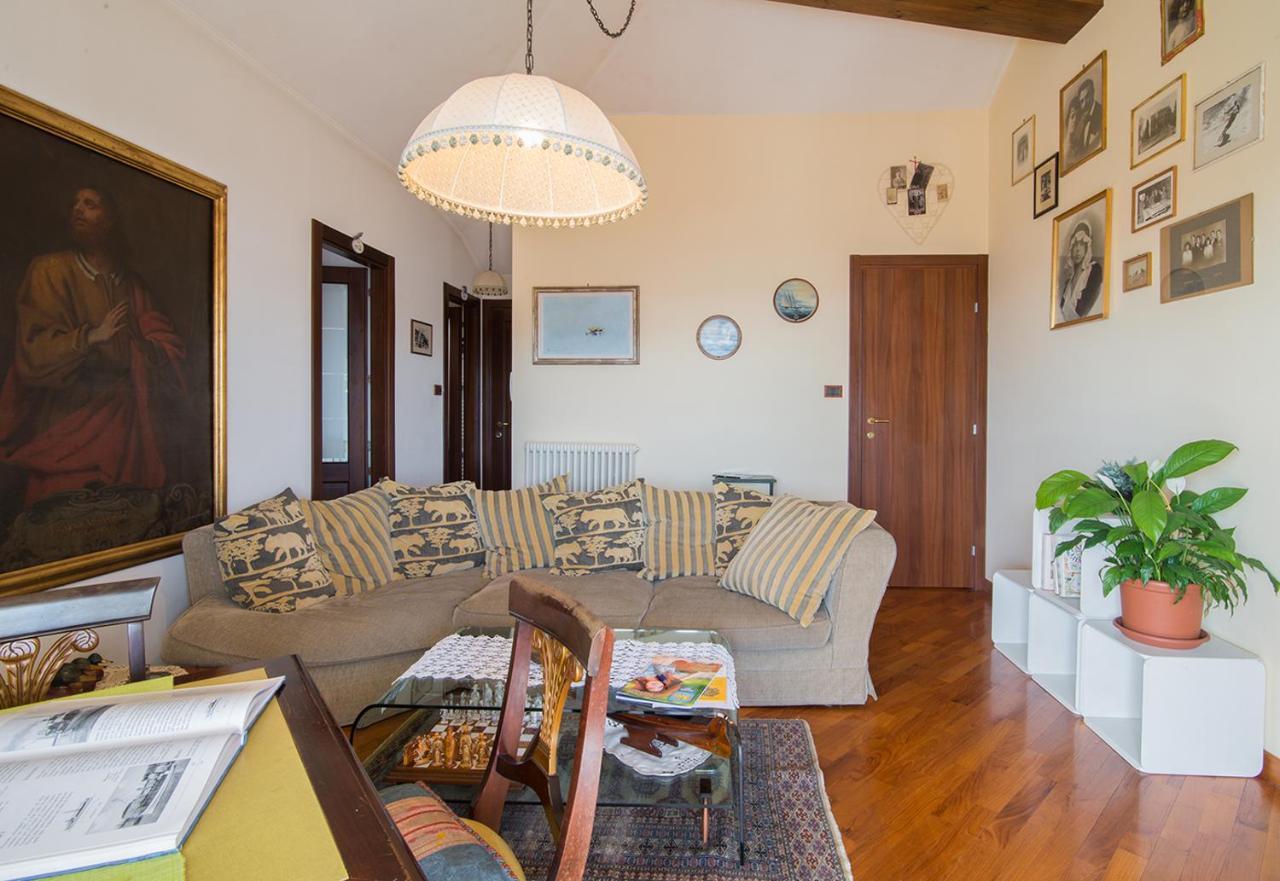 La Mansarda Delle Meraviglie B&B Superior Trieste Luaran gambar