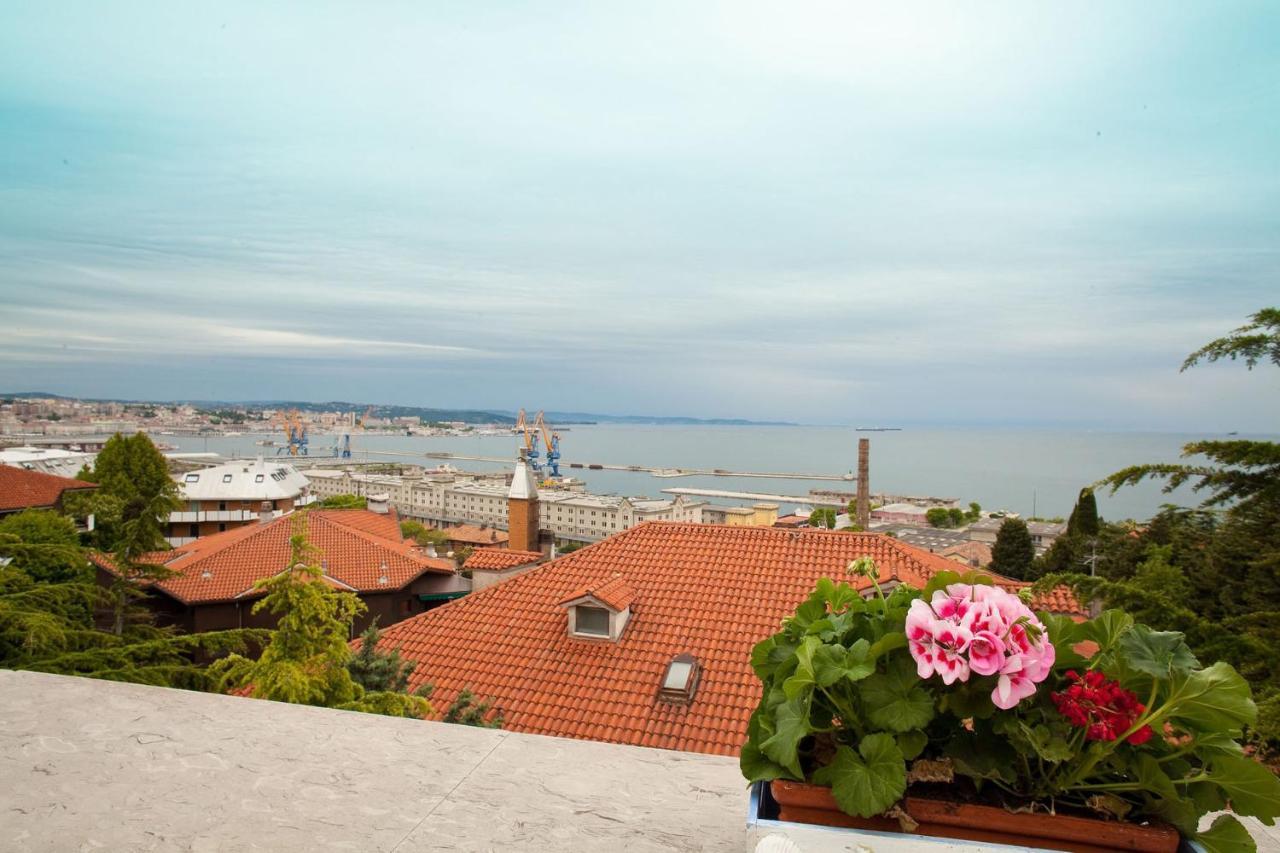 La Mansarda Delle Meraviglie B&B Superior Trieste Luaran gambar